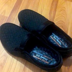 Skechers relaxed fit, size 7, Air cooled memory foam. Man made material